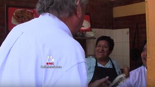 ​Alfredo Barnechea rechaza trozo de chicharrón que le ofrecieron en mercado de Cañete [VIDEO]