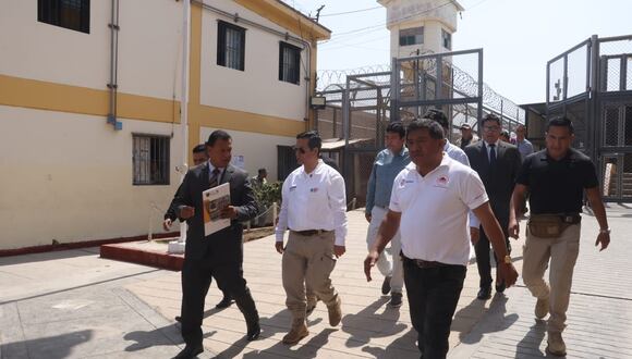 La semana que pasó, el ministro Eduardo Arana supervisó el establecimiento penitenciario de Chiclayo junto al alcalde de Picsi, Julio Coronado.