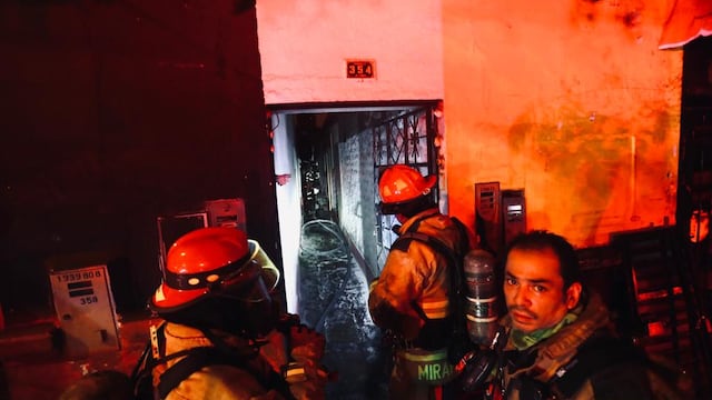 Mujer de 67 años fallece en incendio en Los Olivos (VIDEO)