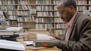 Sin edad para aprender: ¿Cómo motivar a los adultos a seguir estudiando?