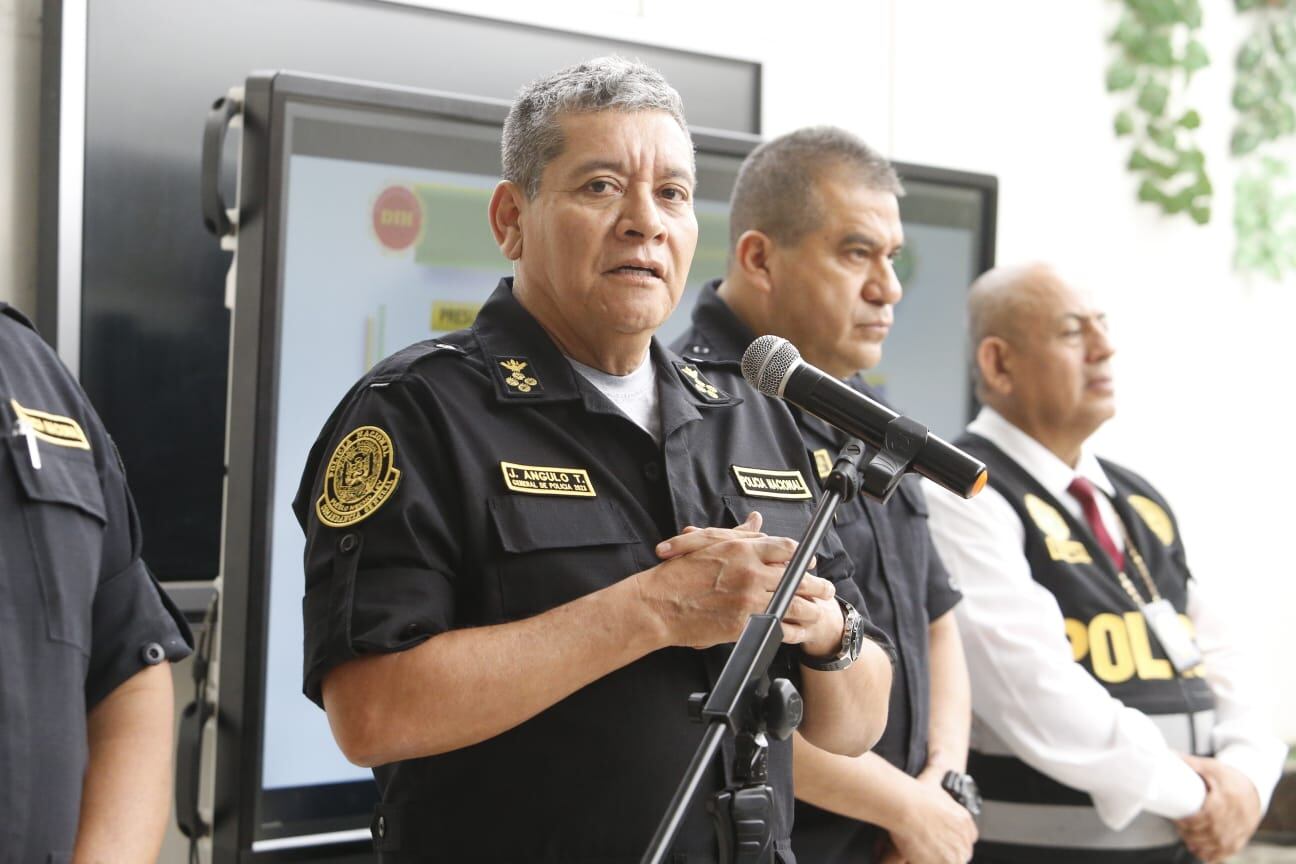 Comandante general de la PNP, general Jorge Luis Angulo Tejada, en la mira del Gobierno.
Foto: Violeta Ayasta