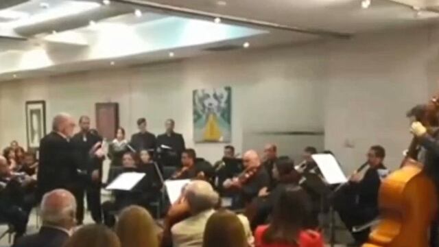 Músicos venezolanos denuncian a director de orquesta peruana de estafarlos | VIDEO
