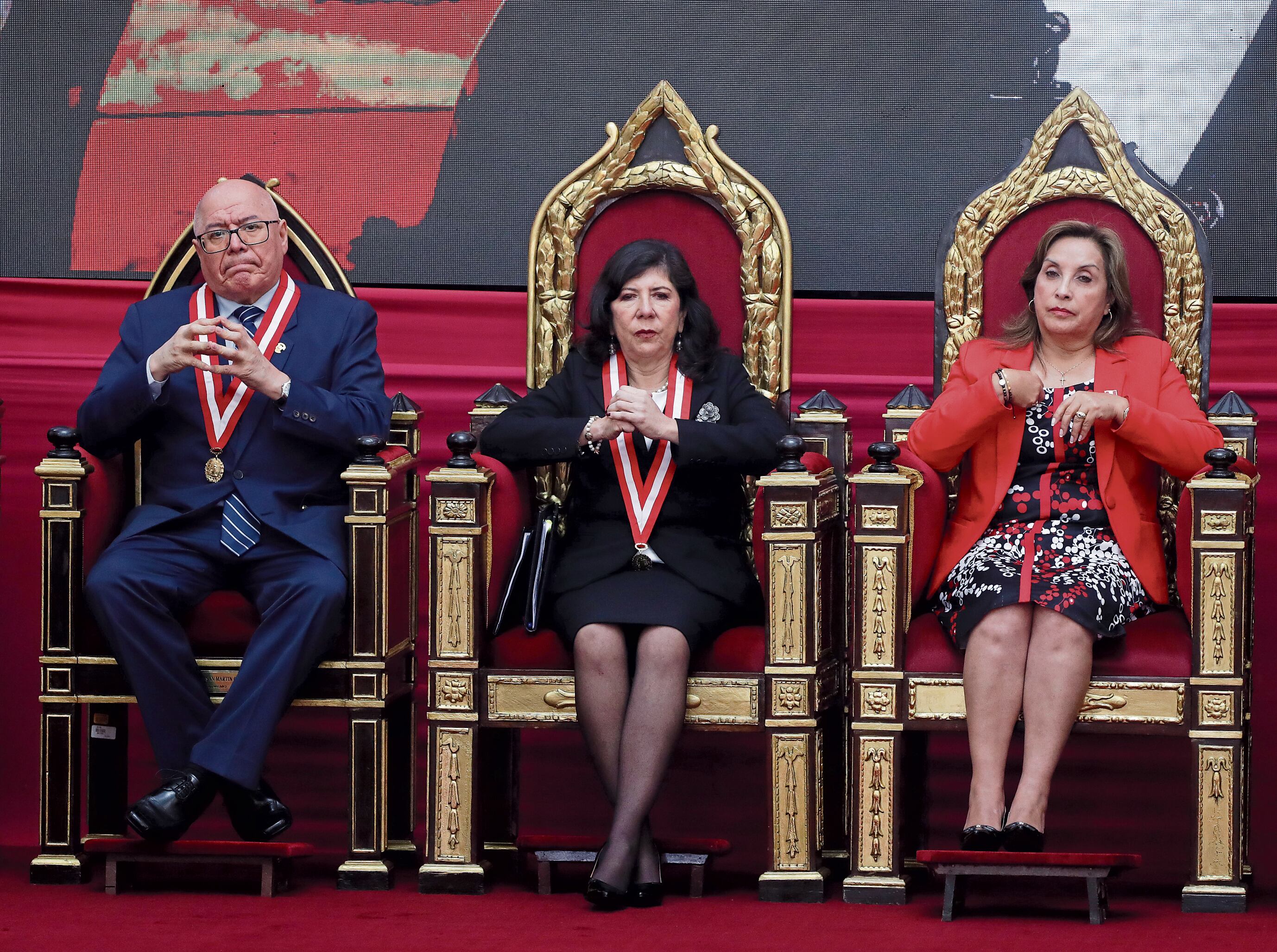 Ceremonia protocolar por el Día del Juez el cual se celebró Palacio de Justicia. Autoridades del gobierno llegaron a acompañar a los jueces en esta ceremonia. Ambiente fue tenso entre jueces y la presidenta invitada.
Foto: Julio Reaño/@photo.gec
