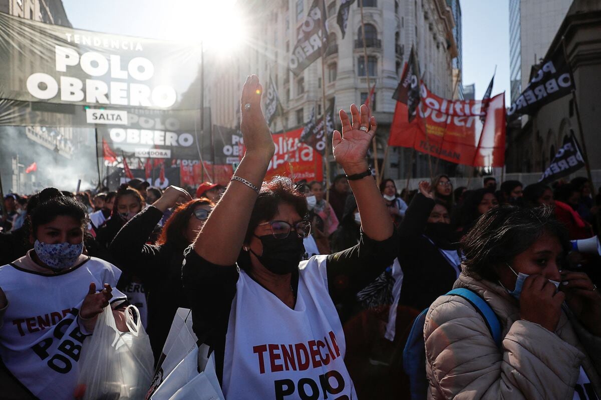 Los manifestantes saldrán de nuevo a las calles en Buenos Aires, Argentina, esta vez contra el shock de Milei.