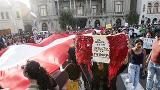 ​Alberto Fujimori: miles piden que PPK se vaya por "canjear" indulto y PNP los reprime (VIDEO)