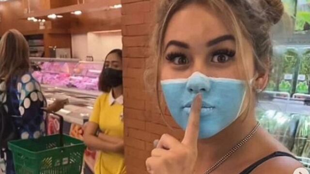 Cancelan pasaportes de influencers que se pintaron mascarillas en el rostro para pasear por tienda
