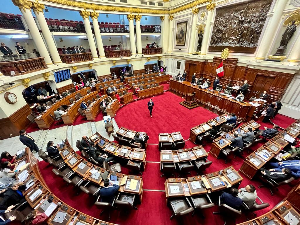 Mayoría del Congreso defiende norma polémica que se afirma favorece a sus partidos. Foto: Congreso