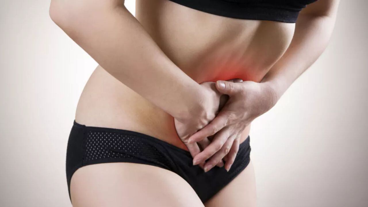 El aceite de onagra y borraja, ricos en omega 3, mitigan las molestias que le ocasionan la endometriosis.