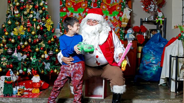 El Papá Noel peruano busca ayuda para que niños de bajos recursos pasen una feliz navidad