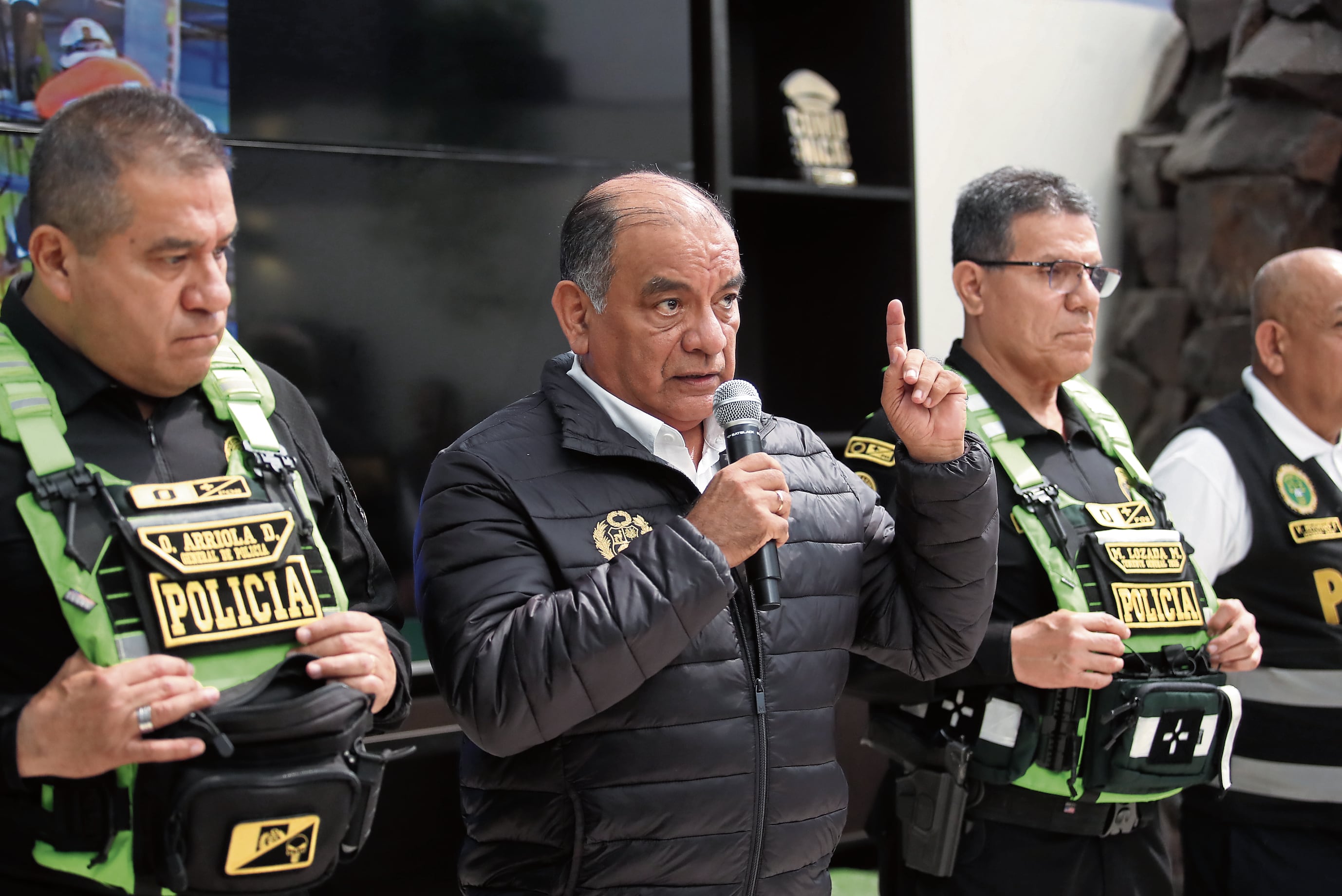 El ministro del Interior, César Astudillo, destaca supuestos “logros” de la lucha contra la delincuencia. Foto: Jesús Saucedo @photo.gec