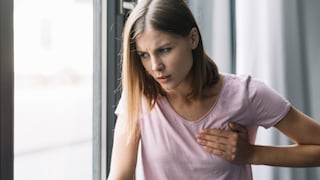Dolor de pechos durante la regla, ¿es peligroso?
