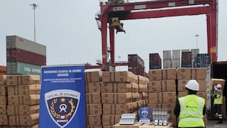 Descubren 7.5 millones de cigarrillos ilegales camuflados en cargamento de servilletas