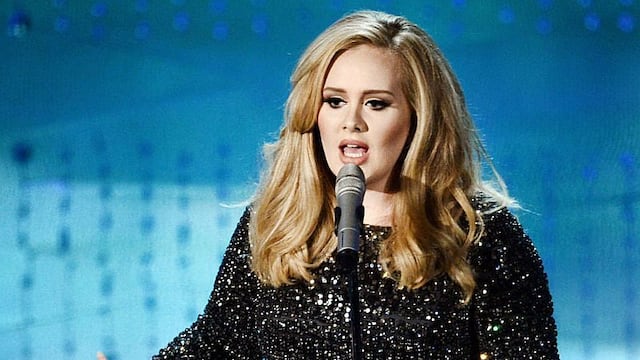 Adele dedica show a las víctimas del tiroteo de Orlando [VIDEO]