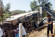 Pesado camión embiste a una multitud en un funeral y mata a cinco personas