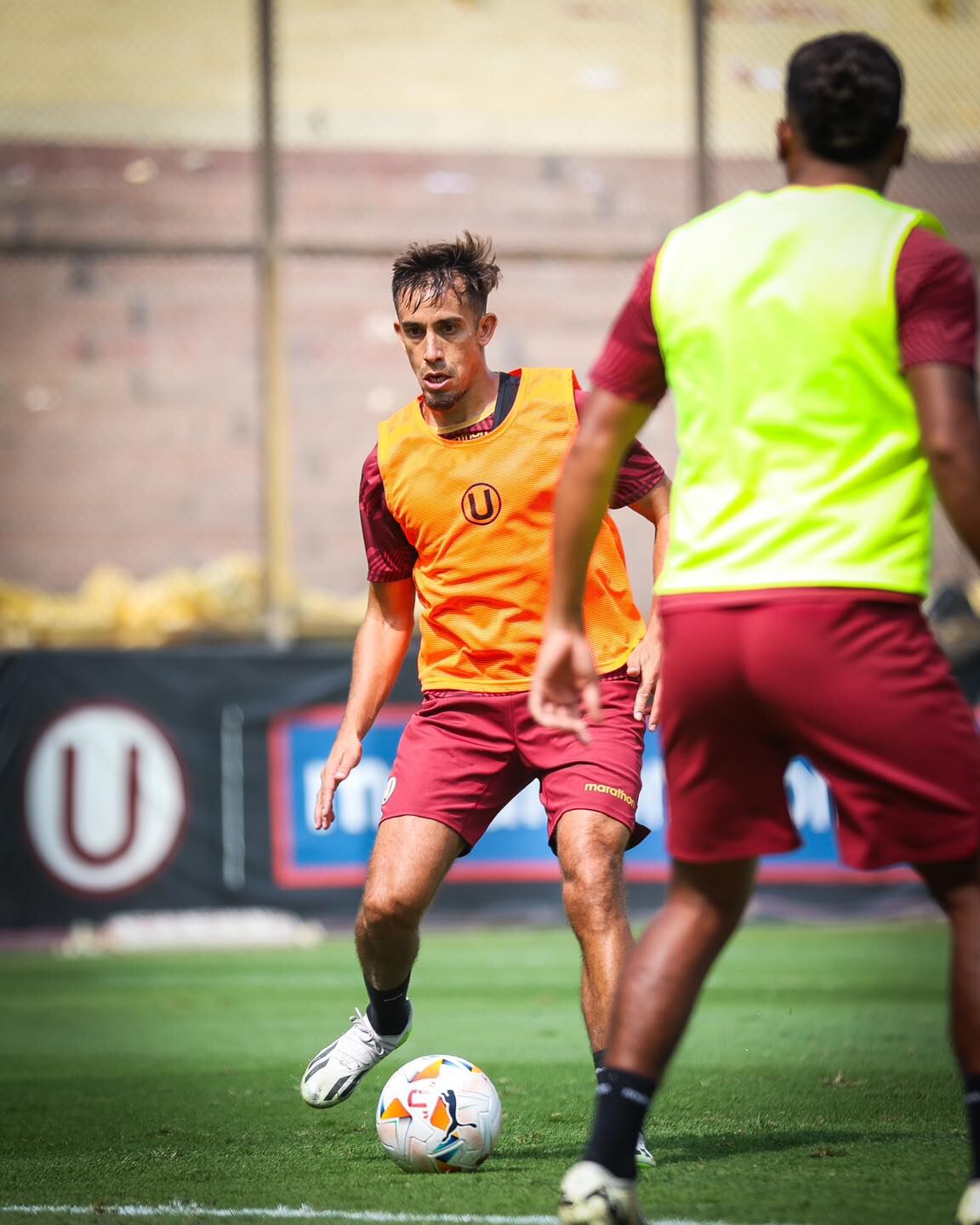 Martín Pérez Guedes pone la garra en la cancha, incluso cuando entrena (Foto: Universitario de Deportes) .