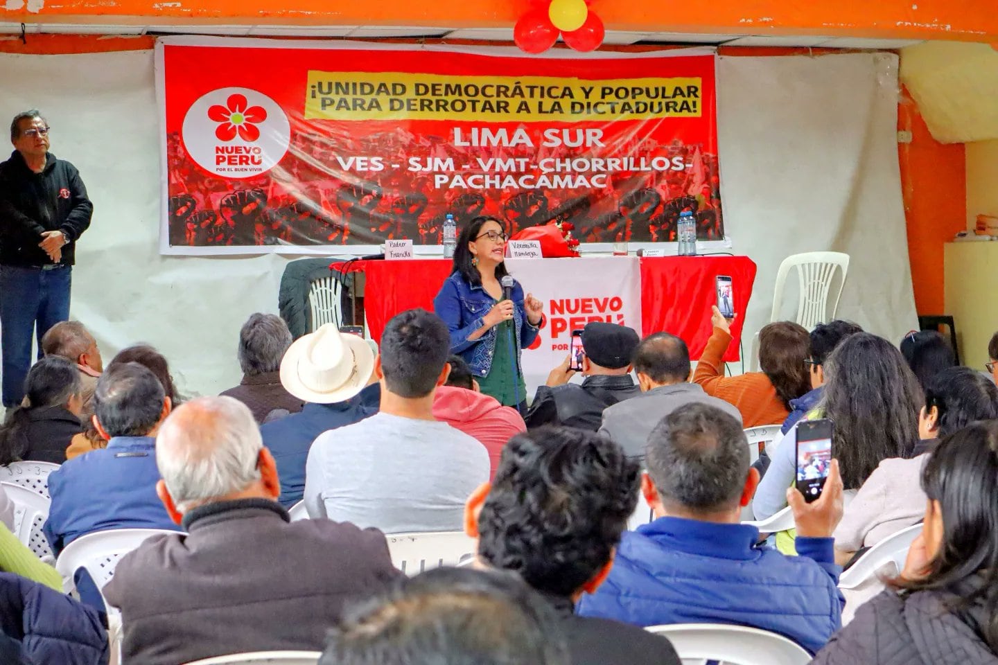 Deberá declarar ante la Fiscalía: Verónika Mendoza está en problemas legales.