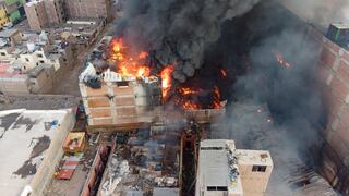 Piden demoler “monstruos” de cemento en Barrios Altos