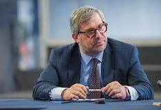 Piero Corvetto renuncia y jura que es para una segunda vuelta “en contexto de mayor confianza”