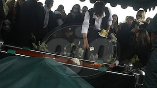 Ricky Tosso: Stefano destrozado le dio así el último adiós a su padre [FOTOS] 