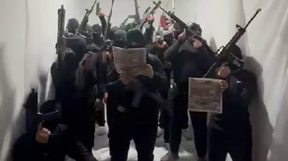 Los Gallegos amenazan con matar a mototaxistas peruanos | CORREO y OJO