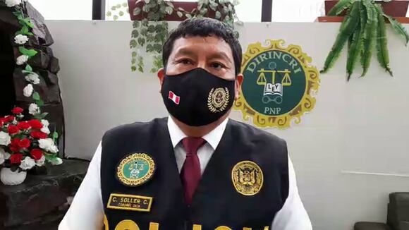 Tras persecución caen tres extranjeros que acuchillaron a una joven que puso resistencia al robo de su celular en San Martín de Porres. (VIDEO: PNP)