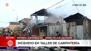 Incendio en un taller de muebles destruye cuatro viviendas en Villa El Salvador (VIDEO)