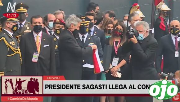 DIARIO OJO | Sagasti entrega banda