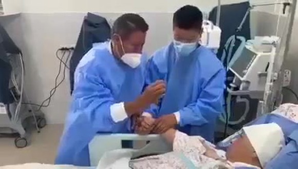 Huánuco: pareja contrae matrimonio en UCI del hospital Hermilio Valdizán (Video: Facebook)