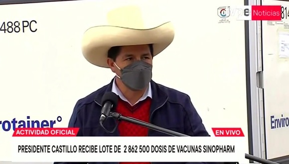 Presidente Castillo recibe lote de vacunas Sinopharm