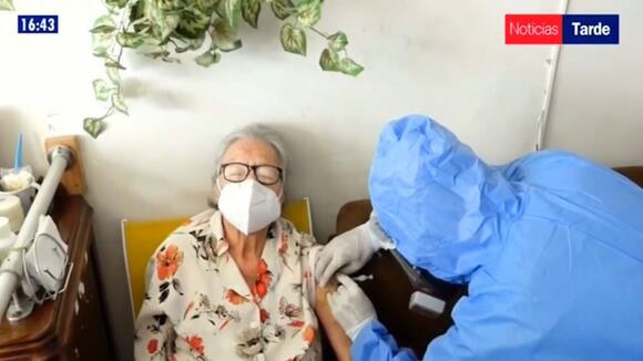 Asegurados podrán ser vacunados en casa