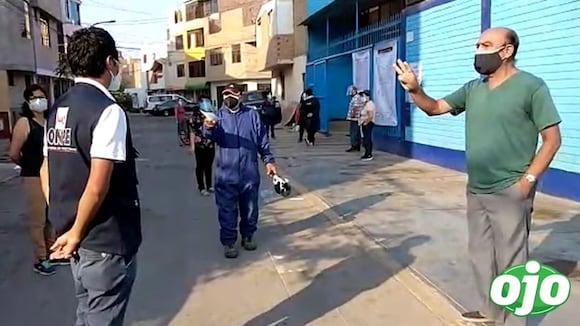 Adultos mayores reclaman a personal de la ONPE | diario OJO