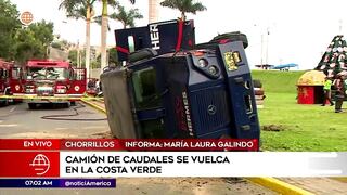 Tres personas resultan heridas tras el vuelco de un camión de caudales en la Costa Verde (VIDEO)