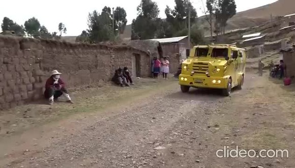 Más de 302 mil hogares se beneficiaron con el bono a través de “carritos pagadores (Video: Midis)