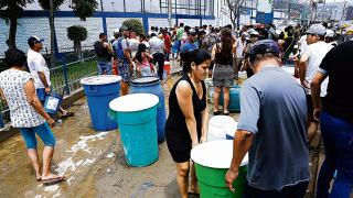 Vecinos de San Juan de Lurigancho sufren por falta de agua