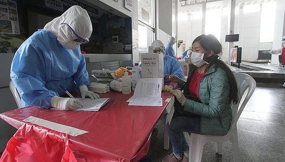 Cusco: Médicos y enfermeras exigen equipos de bioseguridad para todos los trabajadores del Hospital Regional de Cusco.