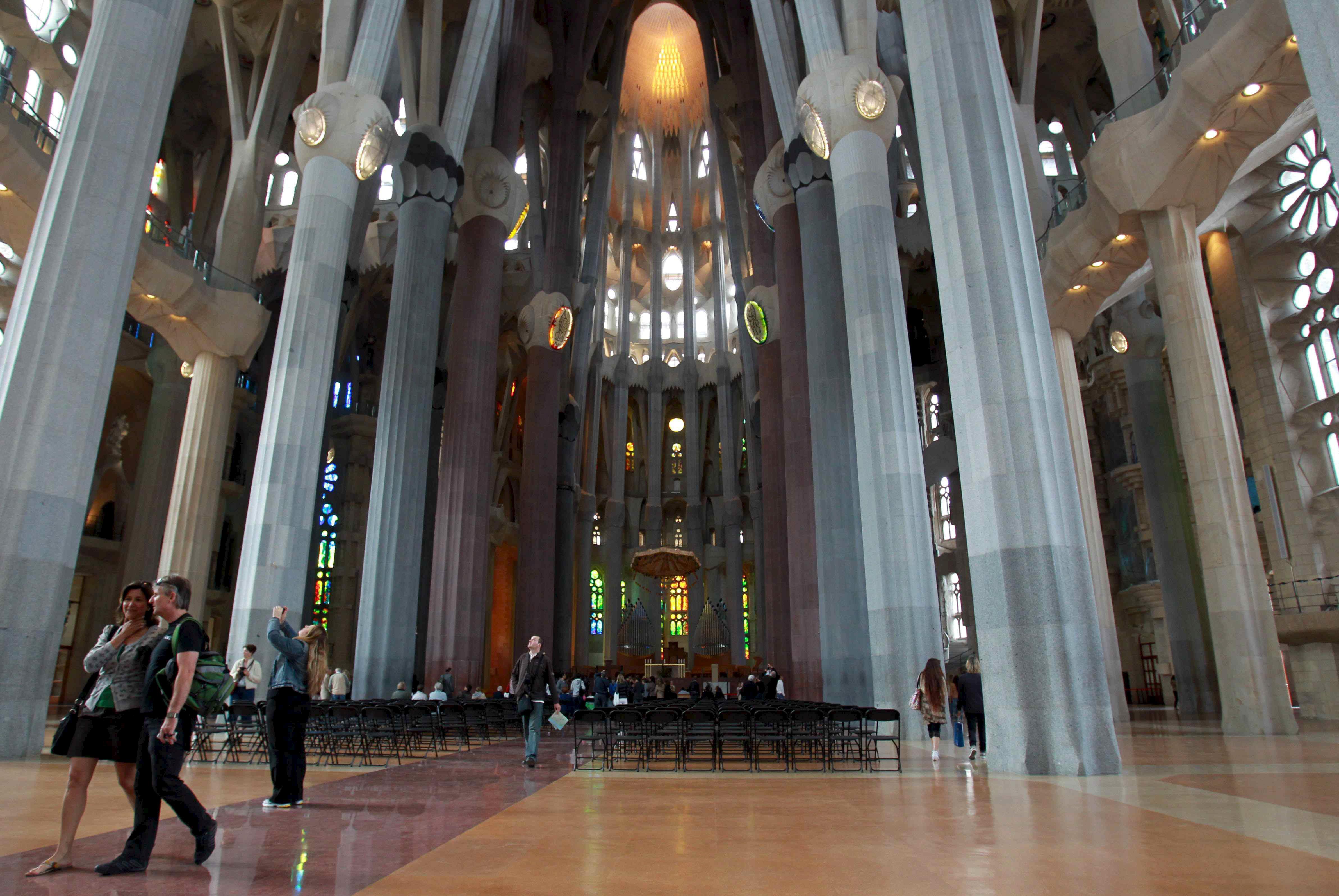Incendio intencionado daña parte de la cripta de la Sagrada Familia