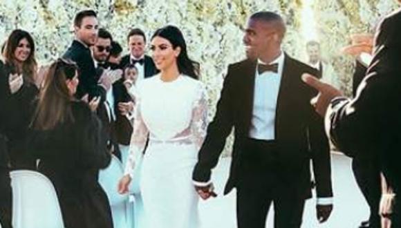 Kim Kardashian publica fotos de su boda con Kanye West 
