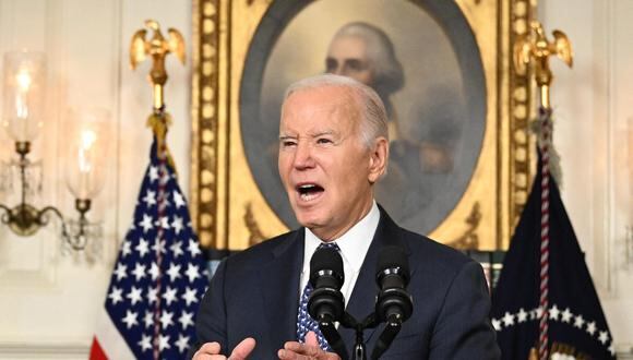El presidente de Estados Unidos, Joe Biden, habla en la Sala de Recepción Diplomática de la Casa Blanca en Washington, DC. (Foto de Mandel NGAN / AFP)