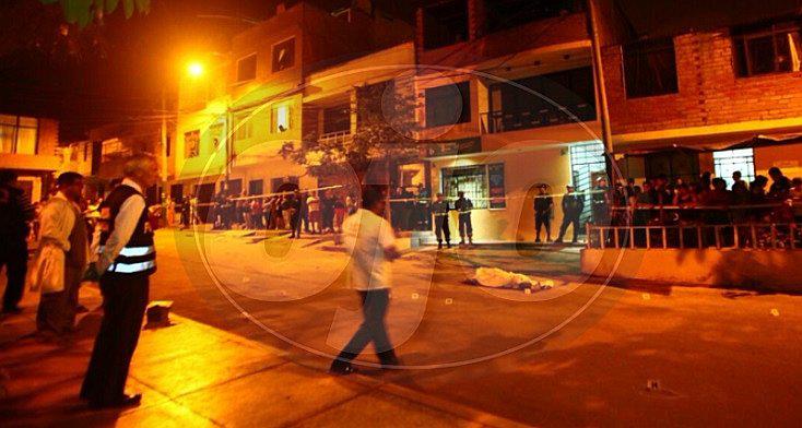 Ventanilla: sujeto fue citado en pasaje y lo matan a balazos (FOTOS)