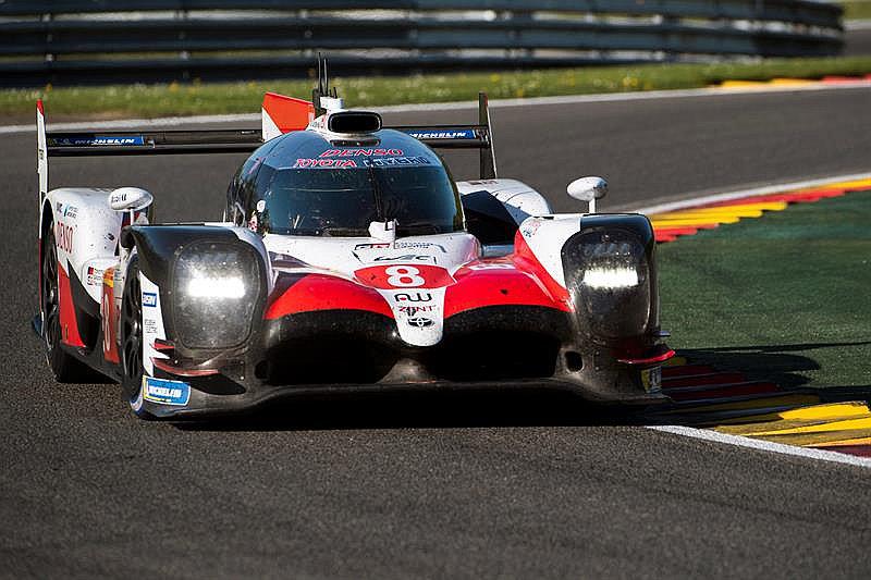 ​Fernando Alonso regresa al triunfo tras 5 años, pero fuera de la Fórmula 1