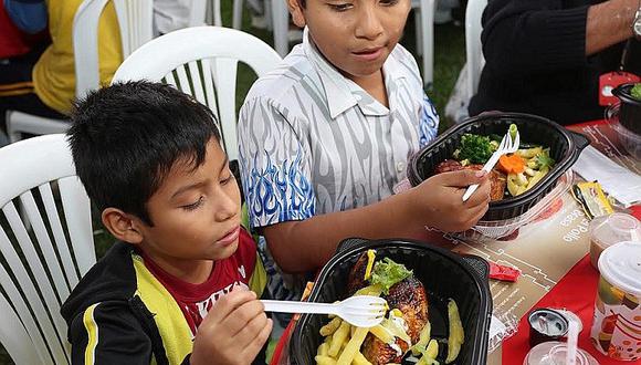 ​Día del Pollo a la Brasa: Más de 500 niños del país lo celebraron por adelantado