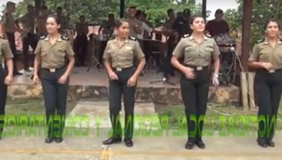 Facebook: PNP arma show en Tarapato bailando y cantando cumbia