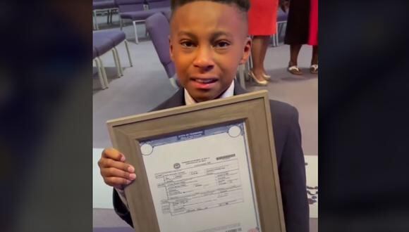 Niño es adoptado en la boda de sus padres y el video se vuelve viral en TikTok (Foto: TikTok)
