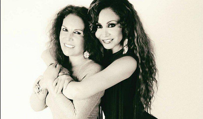 Janet Barboza publica foto de su mamá y deja perplejos a usuarios 