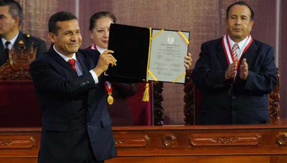 Ollanta Humala saluda a campesinos en su día