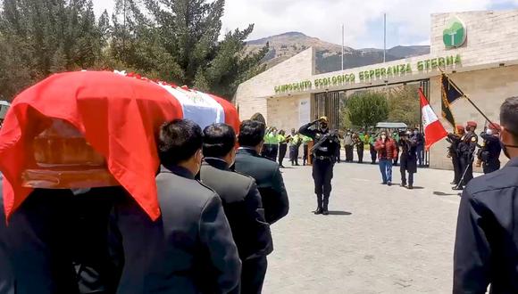 Policía asesinado en comisaría de San Isidro fue despedido con honores en Huancayo (Foto: Wanka Police)