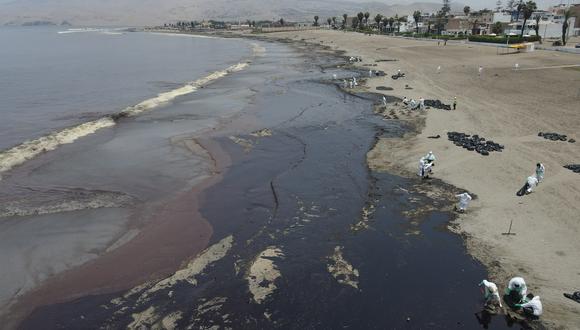 Más de 20 playas se han visto afectadas por el derrame de petróleo. (Foto GEC)