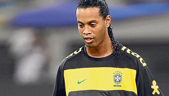 Ronaldinho ante León