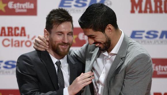 Luis Suárez y Lionel Messi fueron compañeros en Barcelona durante seis temporadas. (Foto: AFP)