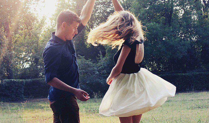 ¿Salsa o lambada? 4 razones para bailar en pareja y reavivar la pasión